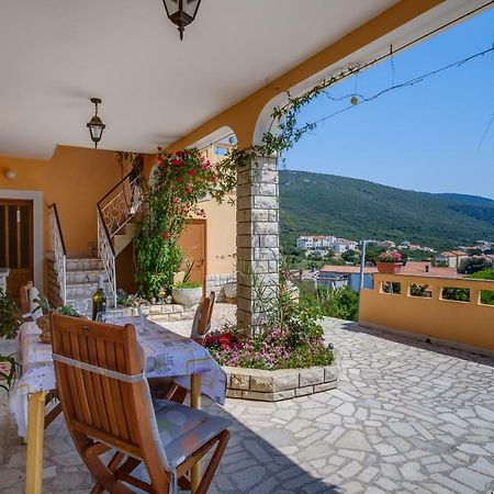 Apartmani Zorica Мартиншчіца Екстер'єр фото