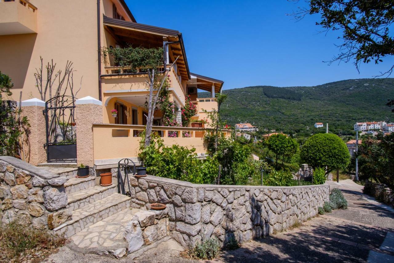Apartmani Zorica Мартиншчіца Екстер'єр фото